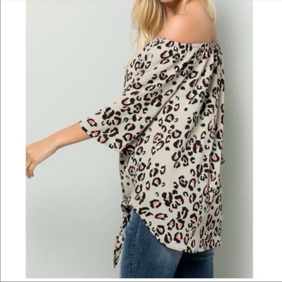 Sweet Lovely Animal print flutter sleeve top-S - Picture 2 of 8